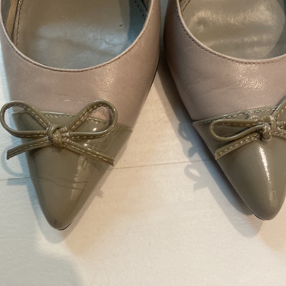 Lauren Ralph Lauren Grey 2 Tone Sling Heels 6.5M - Picture 4 of 8